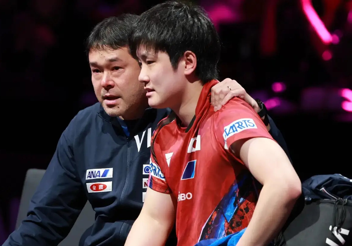 中国队逆转日本队,张本智和扛起全队的简单介绍 中国队逆转日本队,张本智和扛起全队的简单介绍