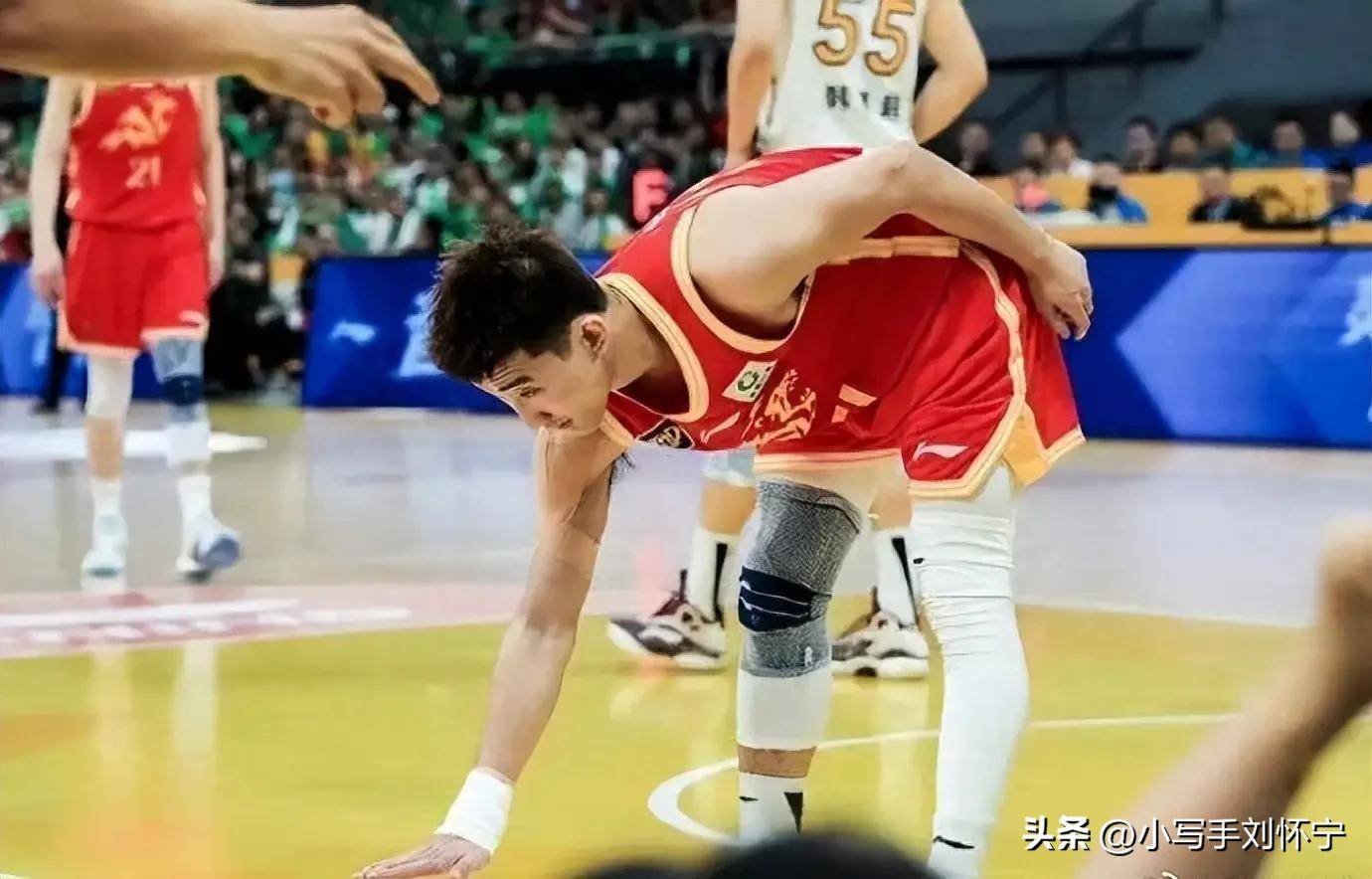 关于天津队翻盘福建队，赵继伟点燃赛场的信息