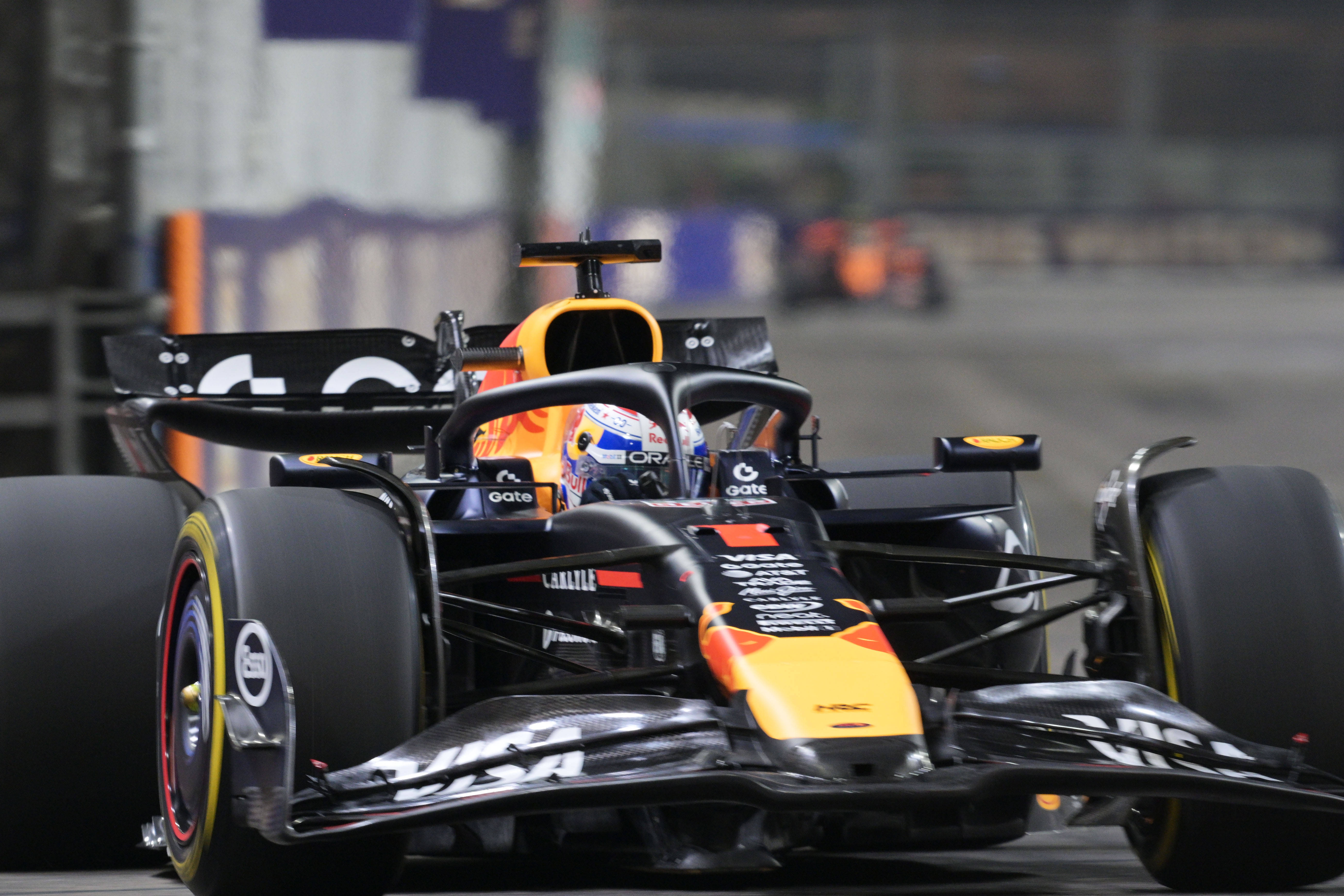 迈凯伦完胜法拉利,诺里斯点燃赛场 迈凯伦完胜法拉利,诺里斯点燃赛场