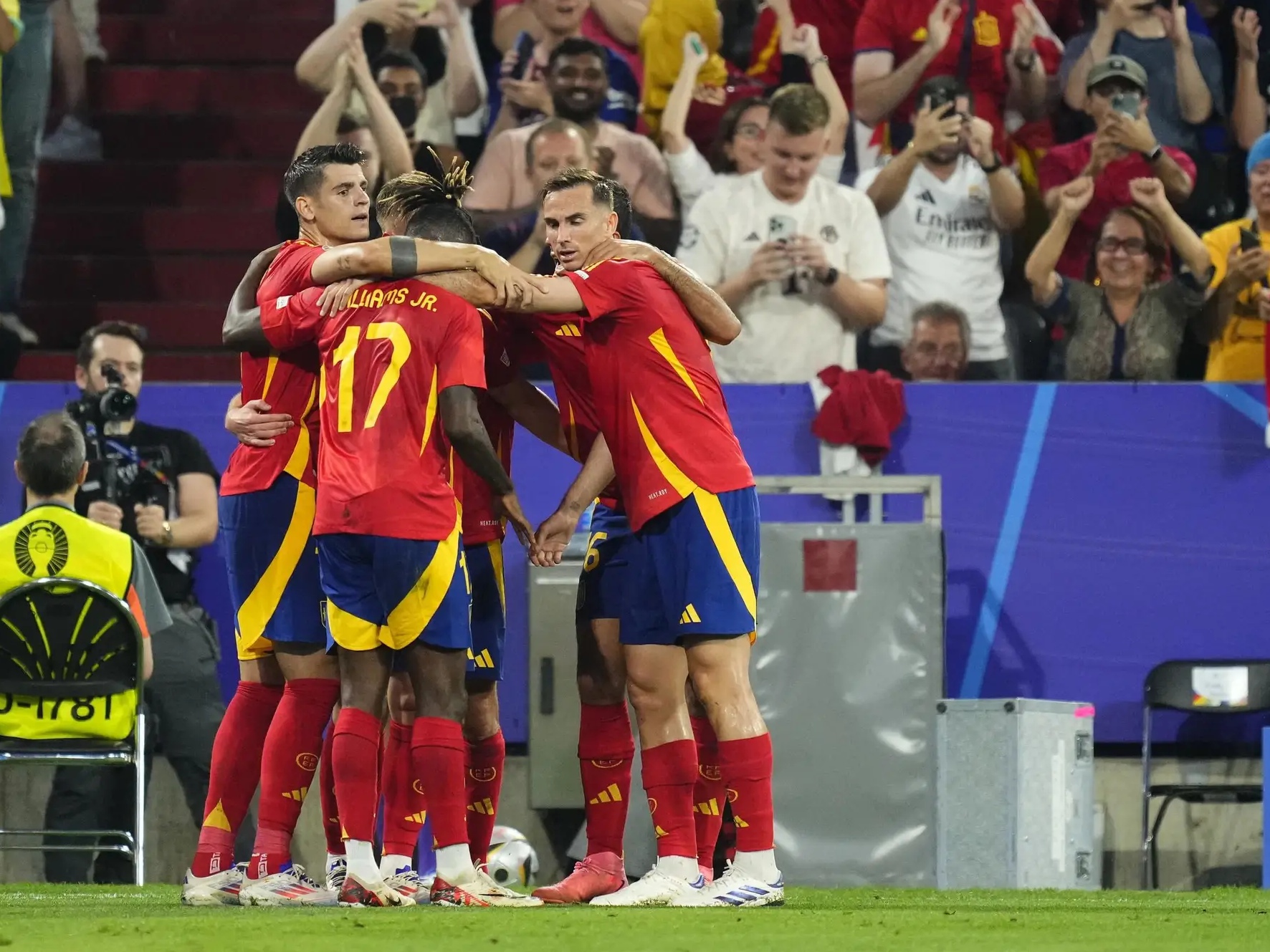 欧洲国家杯强战幕拉开，强队悉数出击