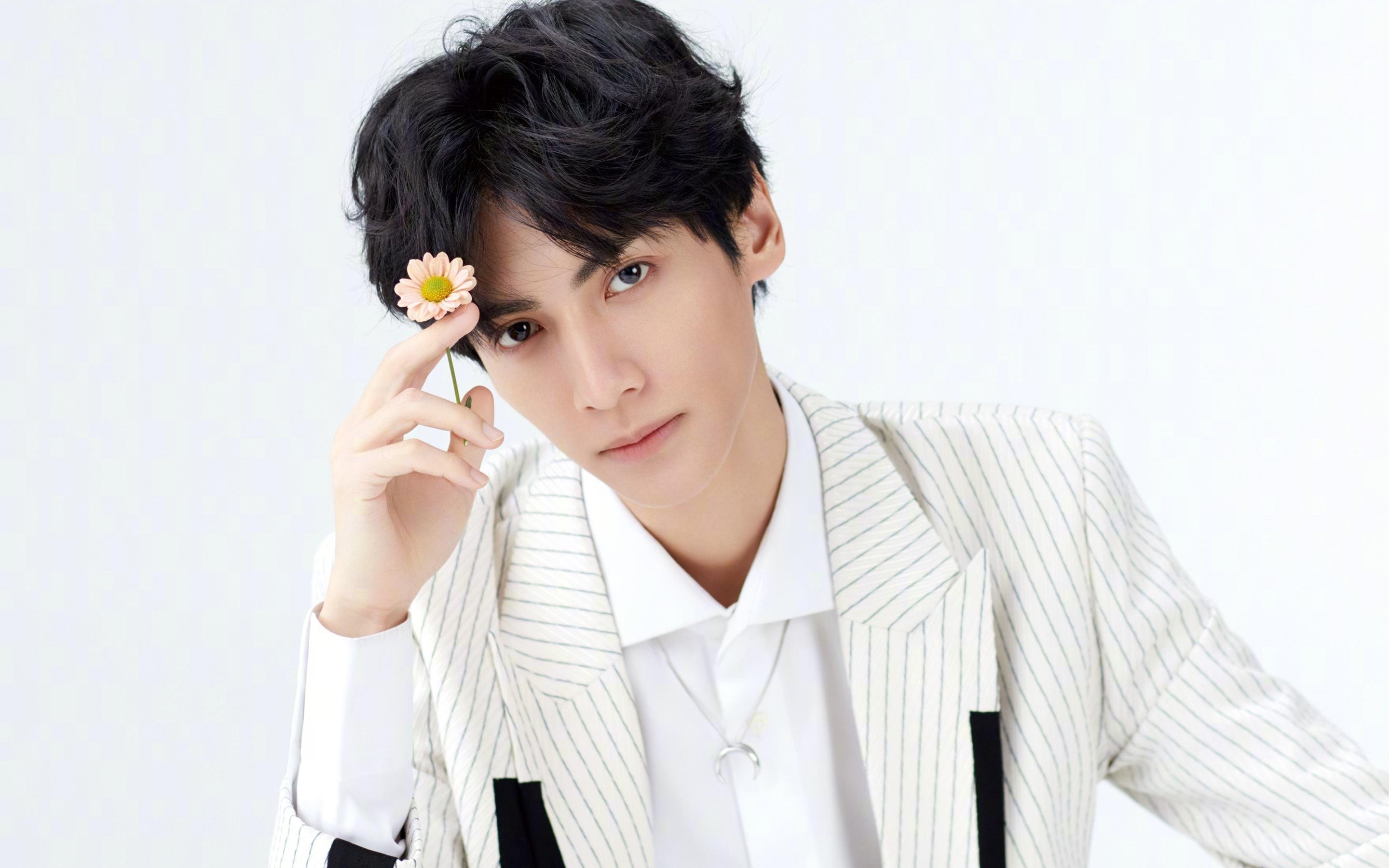 开云体育官网-末节之王,德里赫特一锤定音,一场慈善全明星赛的永恒传奇